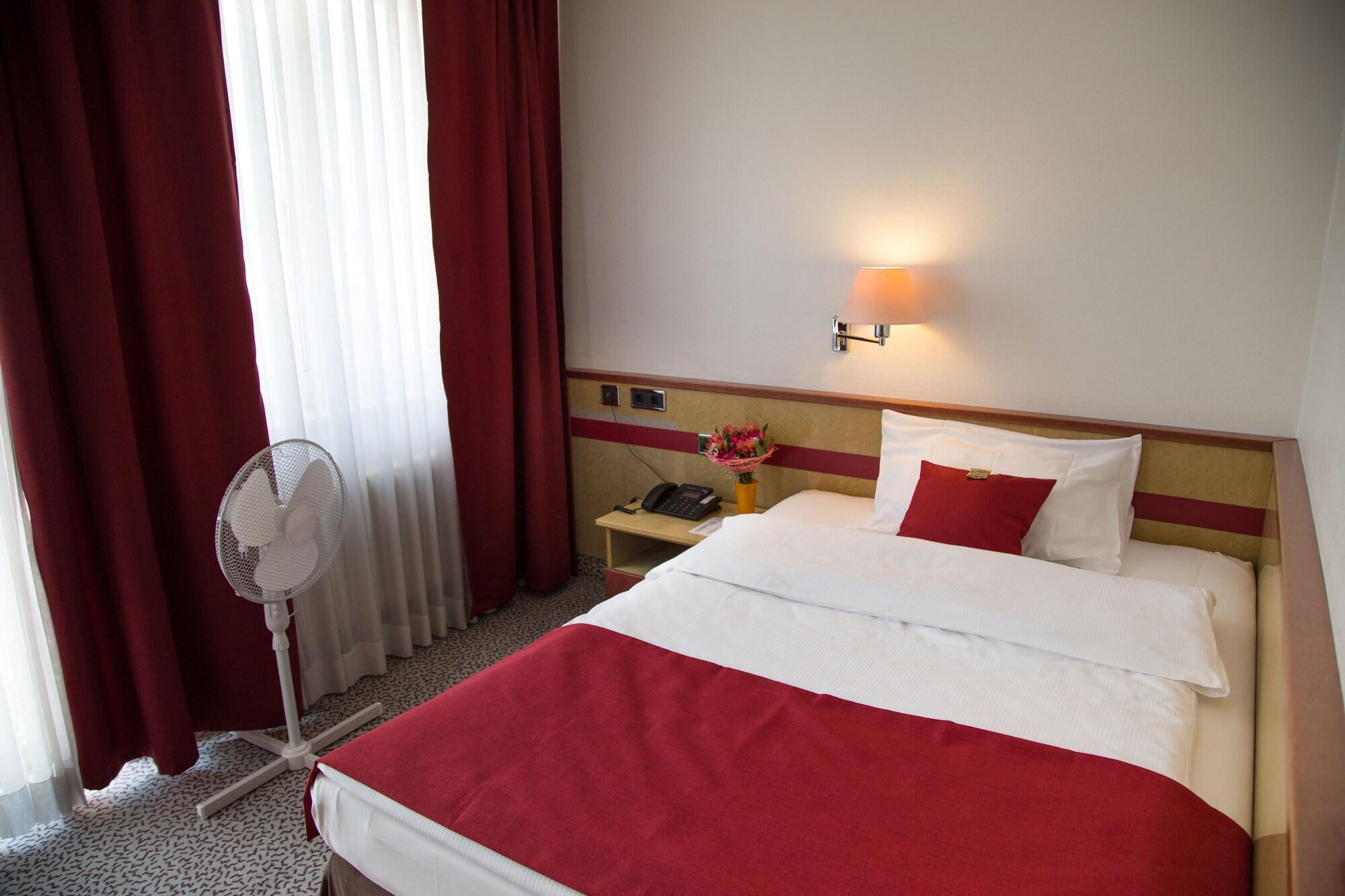 Leomar Hotel