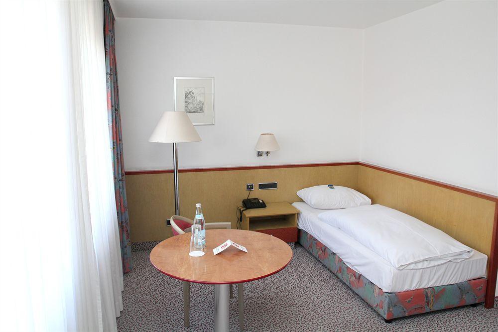 Hotel Leomar 3*